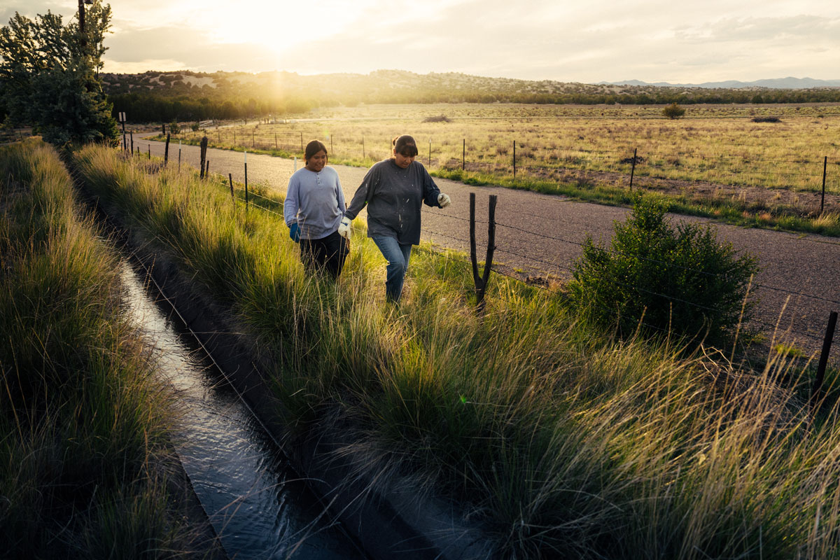 Featured image for “‘WALKING WATER DROPS’: An Interview with Phoebe Suina”